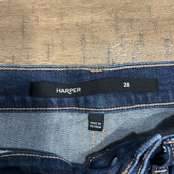 Francesca’s Harper stretch denim shorts size 28. Cut off, slightly distressed. - Picture 3 of 10